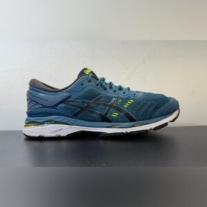 Asics Gel-Kayano 24
Size 10.5 Men’s